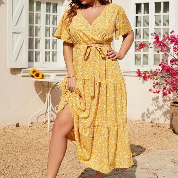 NWT Yellow Floral Plus Size Short Sleeve Wrap Maxi Dress - Picture 1 of 4